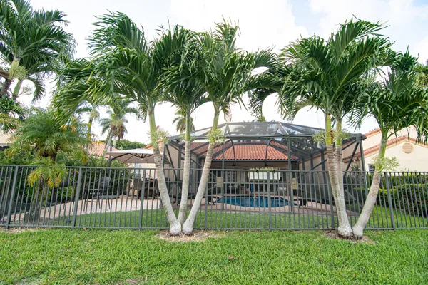 $6,500 | 8410 Brussels Way, Boca Raton, FL 33434