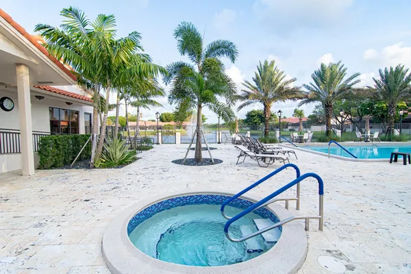 $6,500 | 8410 Brussels Way, Boca Raton, FL 33434