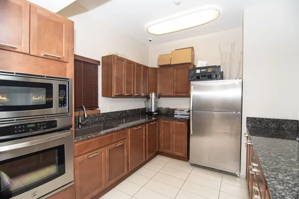 $6,500 | 8410 Brussels Way, Boca Raton, FL 33434