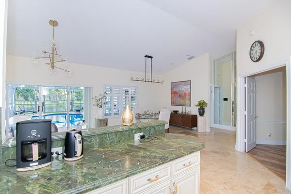 $6,500 | 8410 Brussels Way, Boca Raton, FL 33434