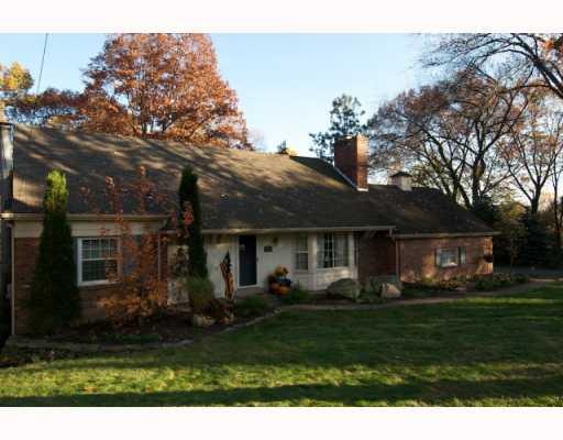 126 Byron Road Pittsburgh, PA 15237 - Photo 3 of 17 Exterior Front.