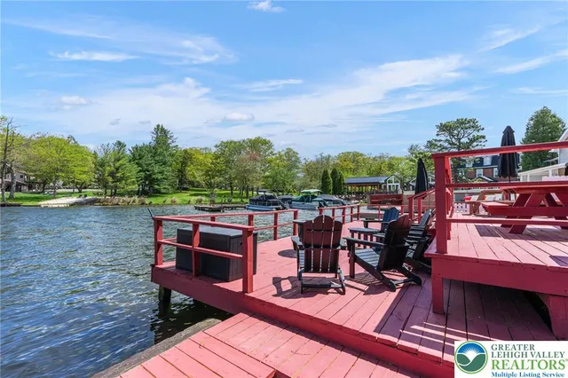 a view of a terrace with sitting area