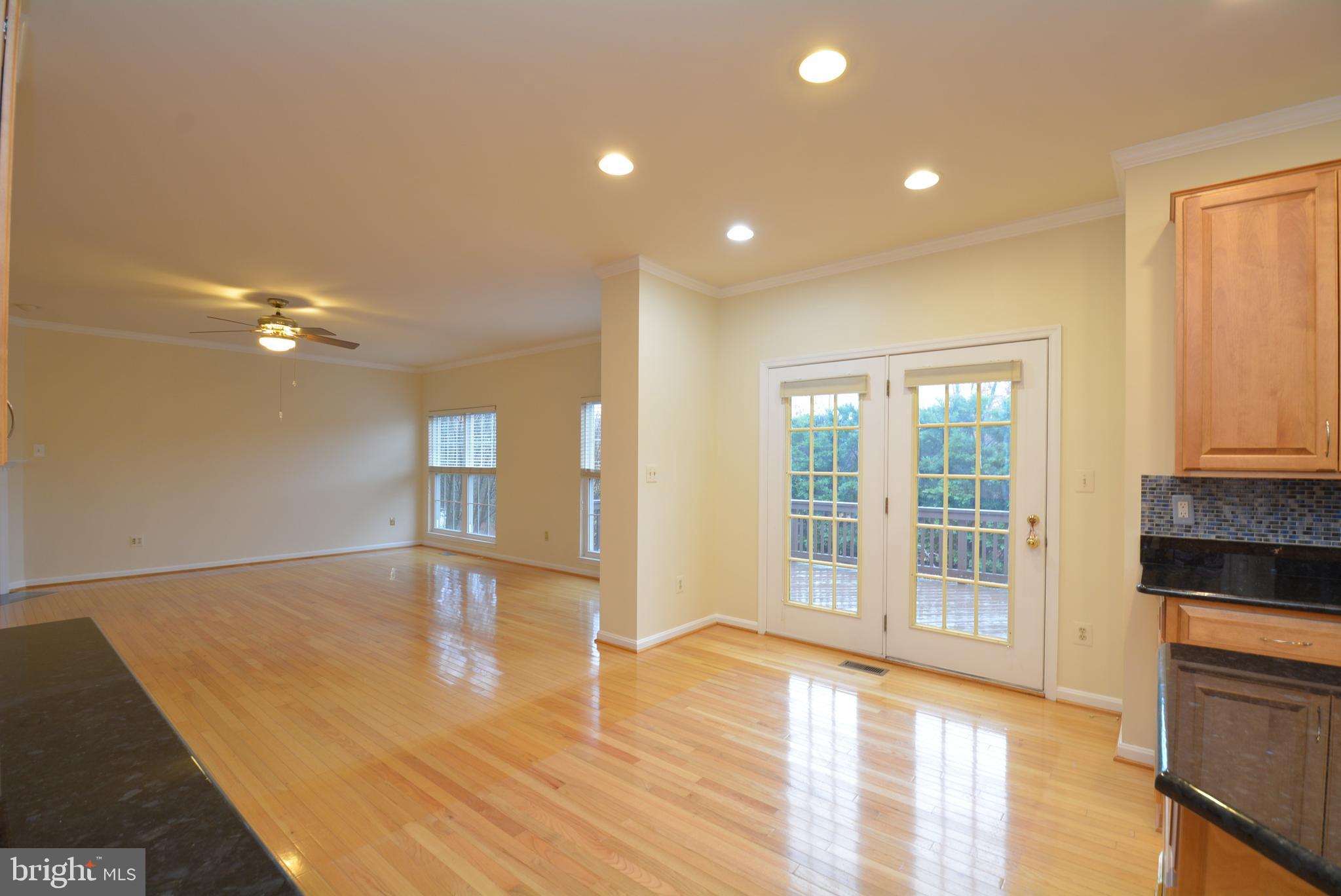 6153 Deer Ridge Trail Springfield, VA 22150 - Photo 14 of 58 Eating Area