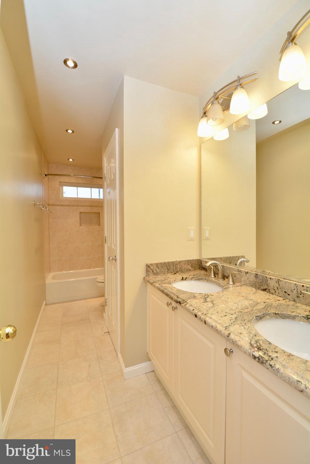 6153 Deer Ridge Trail Springfield, VA 22150 - Photo 29 of 58 Bath