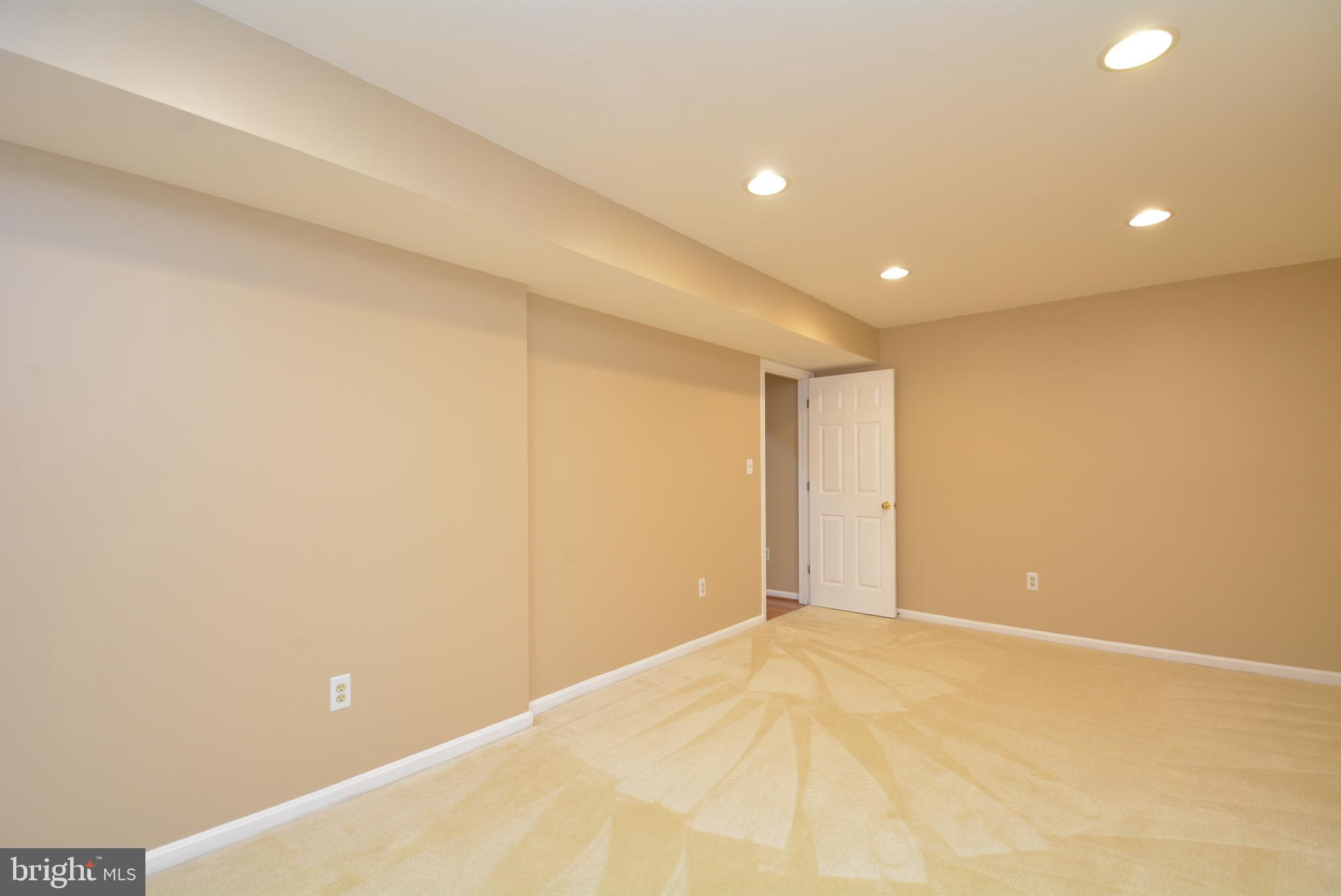 6153 Deer Ridge Trail Springfield, VA 22150 - Photo 48 of 58 Den