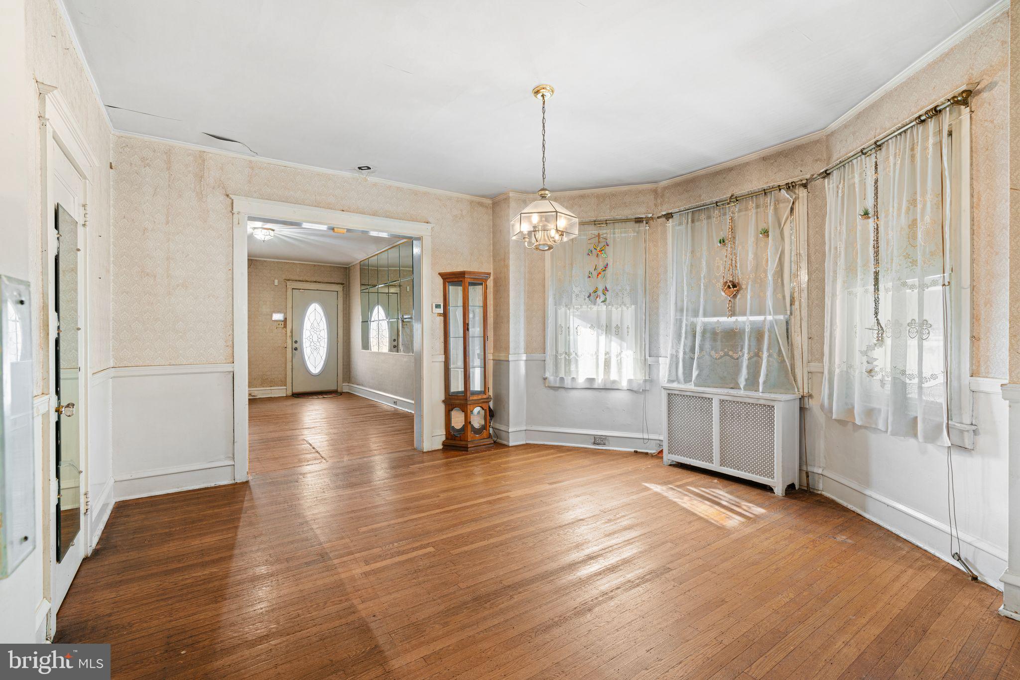 305 Vernon Road Philadelphia, PA 19119 - Photo 1 of 15 Gallery Image 1