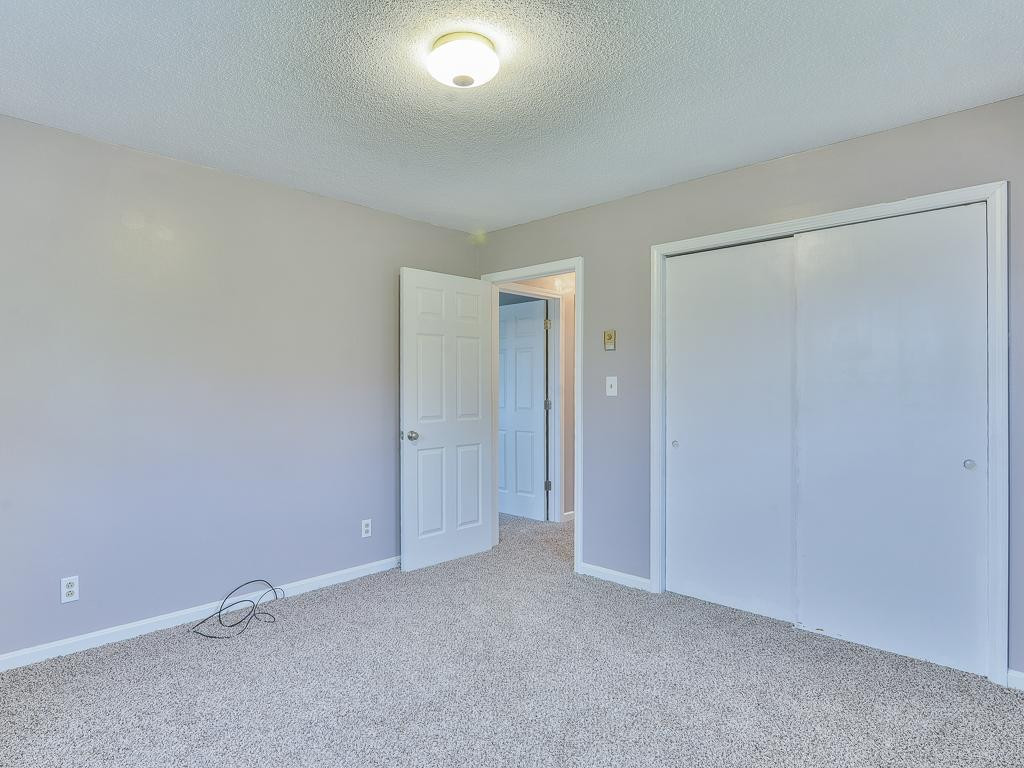 608 Walnut Grove Road Bluff City, TN 37618 - Photo 23 of 36 Bedroom 3