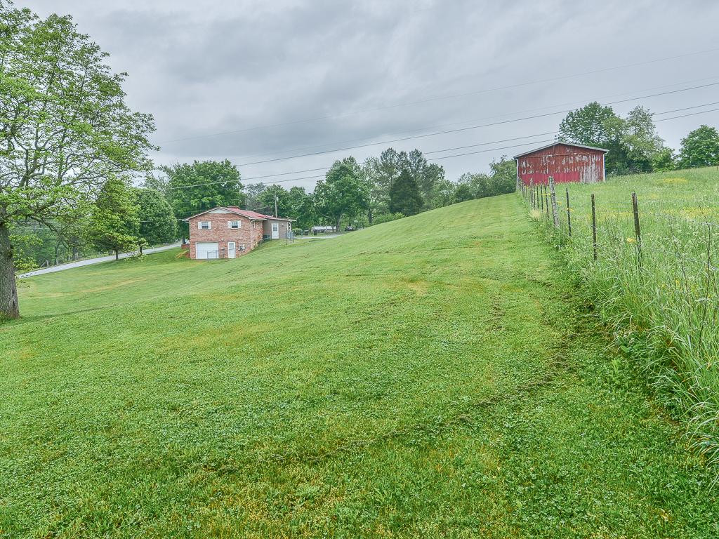 608 Walnut Grove Road Bluff City, TN 37618 - Photo 32 of 36 Photo 32