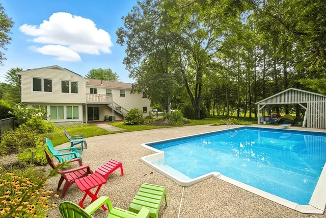 $900,000 | 5 Brookside Circle, Acton, MA 01720