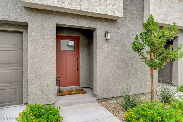 $399,999 | 2755 Atomic Tangerine Way, Unit 3, Las Vegas, NV 89183