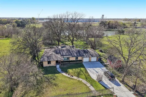 $1,300,000 | 611 Ferris Road, Lancaster, TX 75146