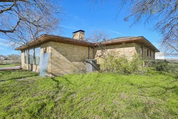 $1,300,000 | 611 Ferris Road, Lancaster, TX 75146