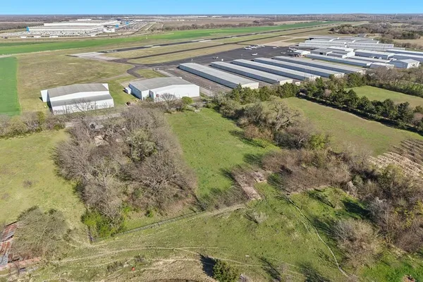 $1,300,000 | 611 Ferris Road, Lancaster, TX 75146