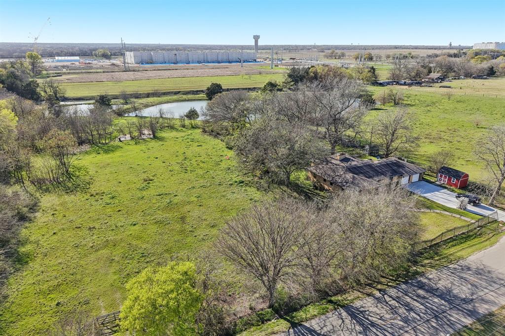 611 Ferris Road Lancaster, TX 75146 - Photo 6 of 16