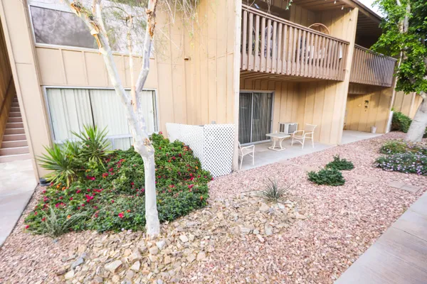 $1,695 | 77845 California Drive, Unit D4, Palm Desert, CA 92211
