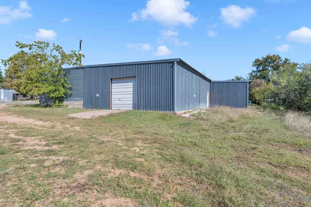 a house view with a outdoor space