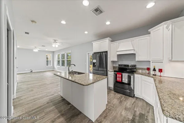 $899,900 | 3190 Leghorn Road, Malabar, FL 32950