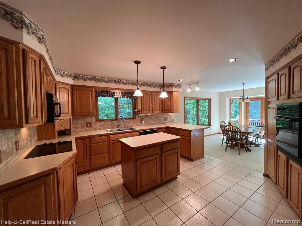 7755 Kendall Road Columbus, MI 48063 - Photo 5 of 24