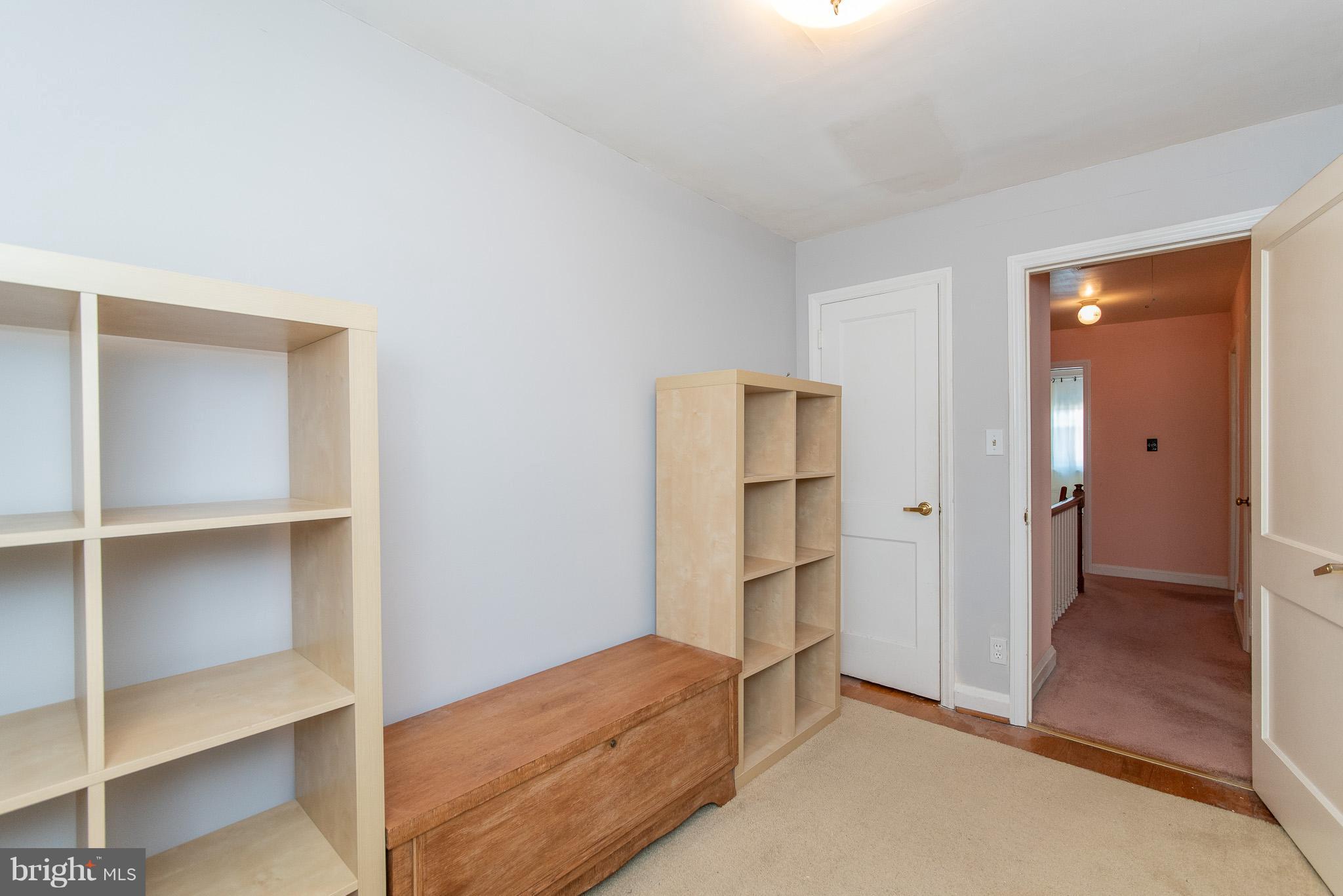 49 Hawthorne Road Baltimore, MD 21220 - Photo 23 of 31 a living room with closet
