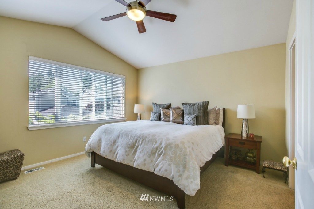 4611 Northeast 5th Place Renton, WA 98059 - Photo 11 of 23