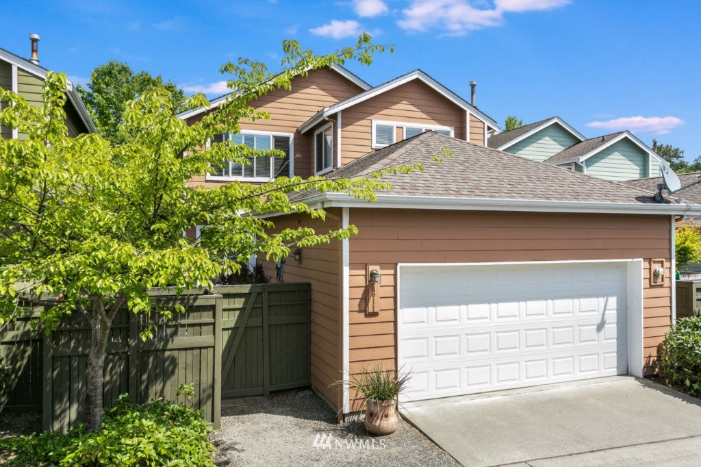 4611 Northeast 5th Place Renton, WA 98059 - Photo 21 of 23