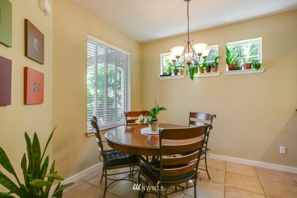 4611 Northeast 5th Place Renton, WA 98059 - Photo 10 of 23