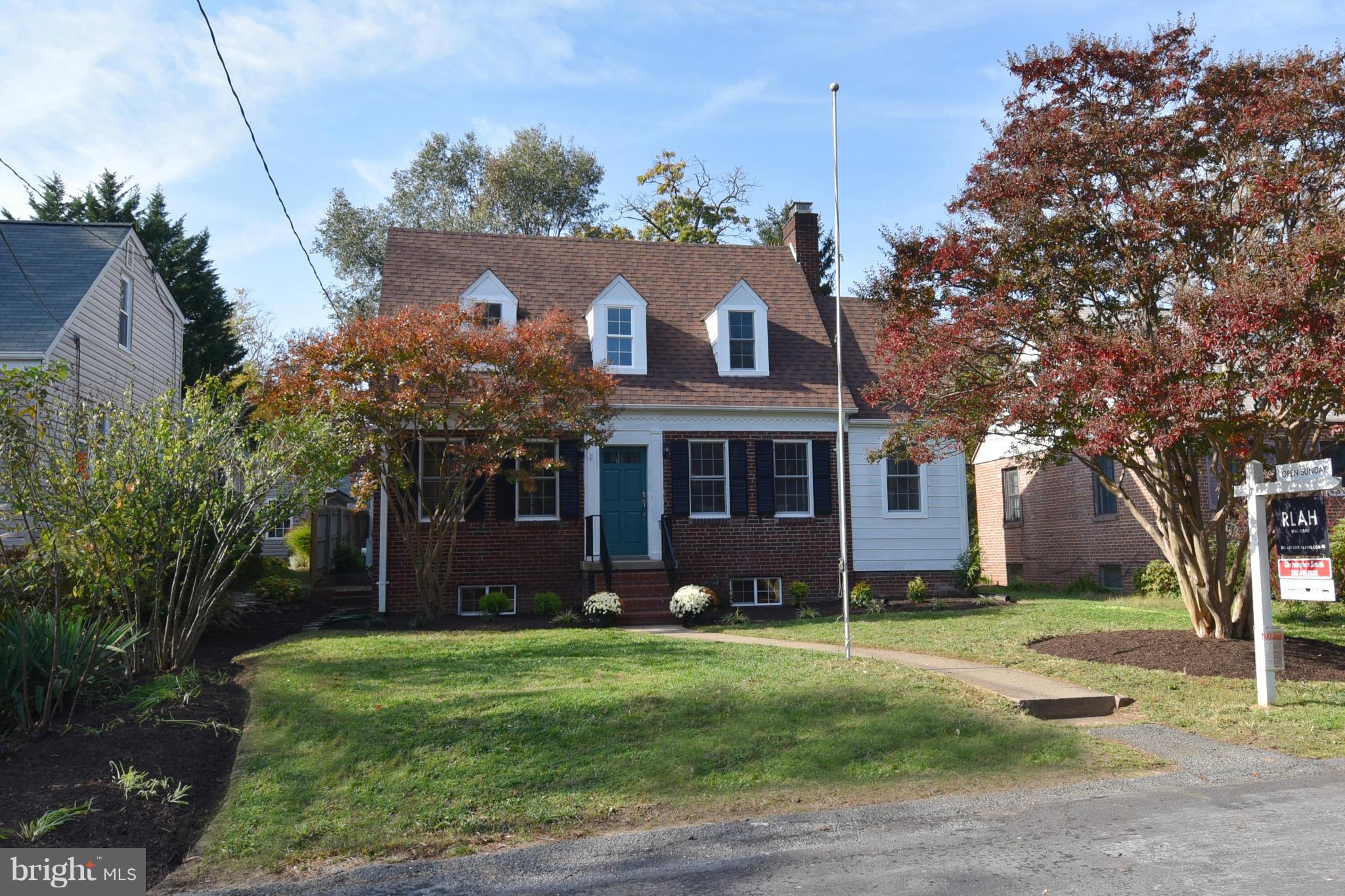 609 Deerfield Avenue Silver Spring, MD 20910 - Photo 2 of 30 Exterior (Front)