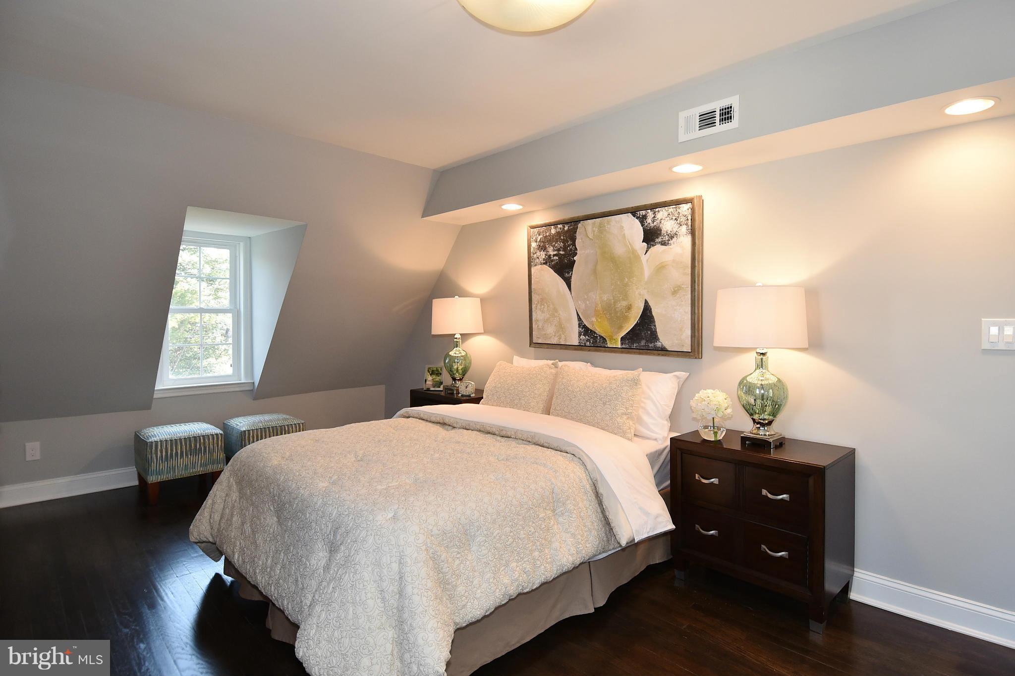 609 Deerfield Avenue Silver Spring, MD 20910 - Photo 22 of 30 Bedroom (Master)