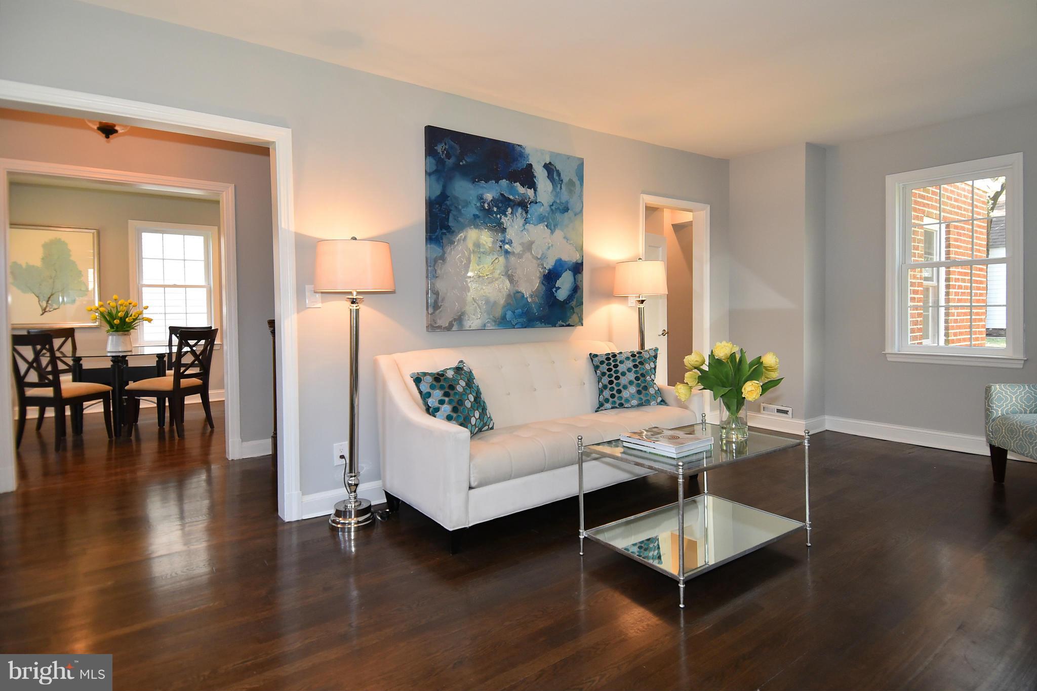 609 Deerfield Avenue Silver Spring, MD 20910 - Photo 3 of 30 Living Room
