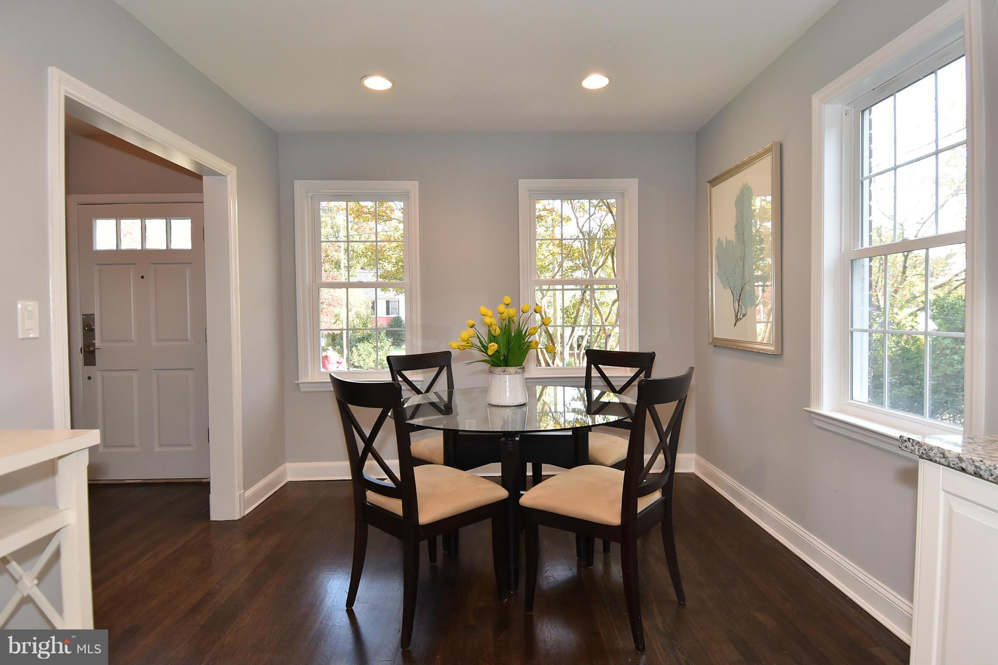 609 Deerfield Avenue Silver Spring, MD 20910 - Photo 10 of 30 Dining Room