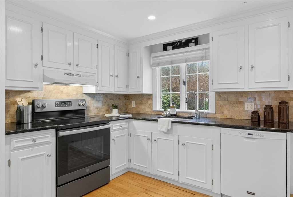 1785 Great Pond Road North Andover, MA 01845 - Photo 21 of 38