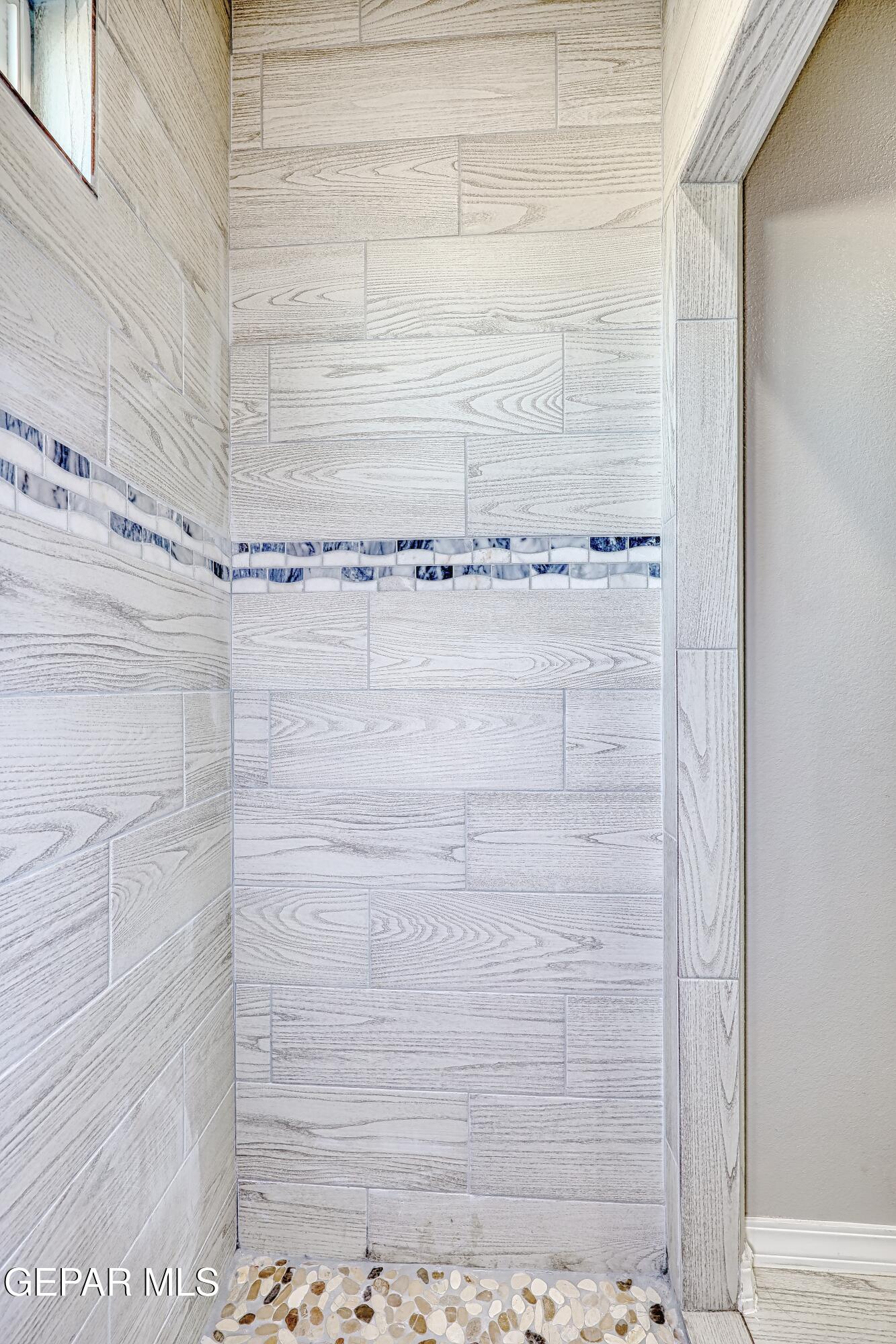 11607 Valle Bonito Road Socorro, TX 79927 - Photo 19 of 29 a bathroom with a shower