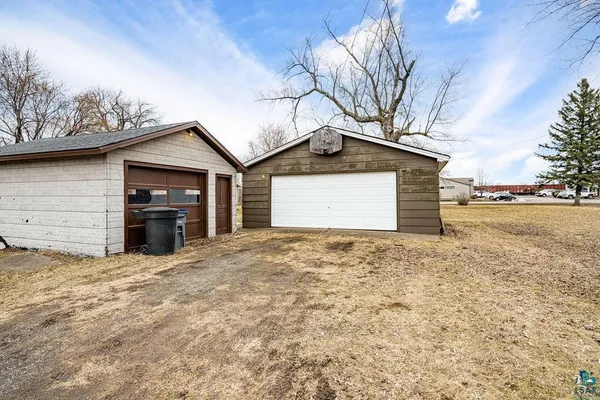 $219,900 | 1621 Elmira Avenue, Superior, WI 54880