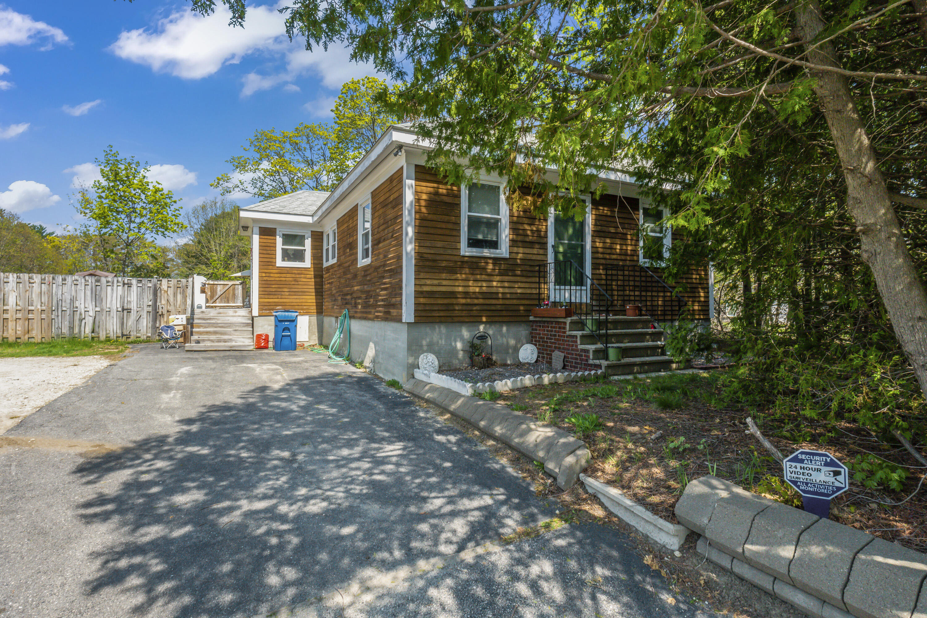 872 Riverside Street Portland, ME 04103 - Photo 6 of 56 872 Riverside St, Portland, ME_106