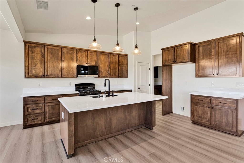 9210 Marco Road Victorville, CA 92392 - Photo 8 of 32