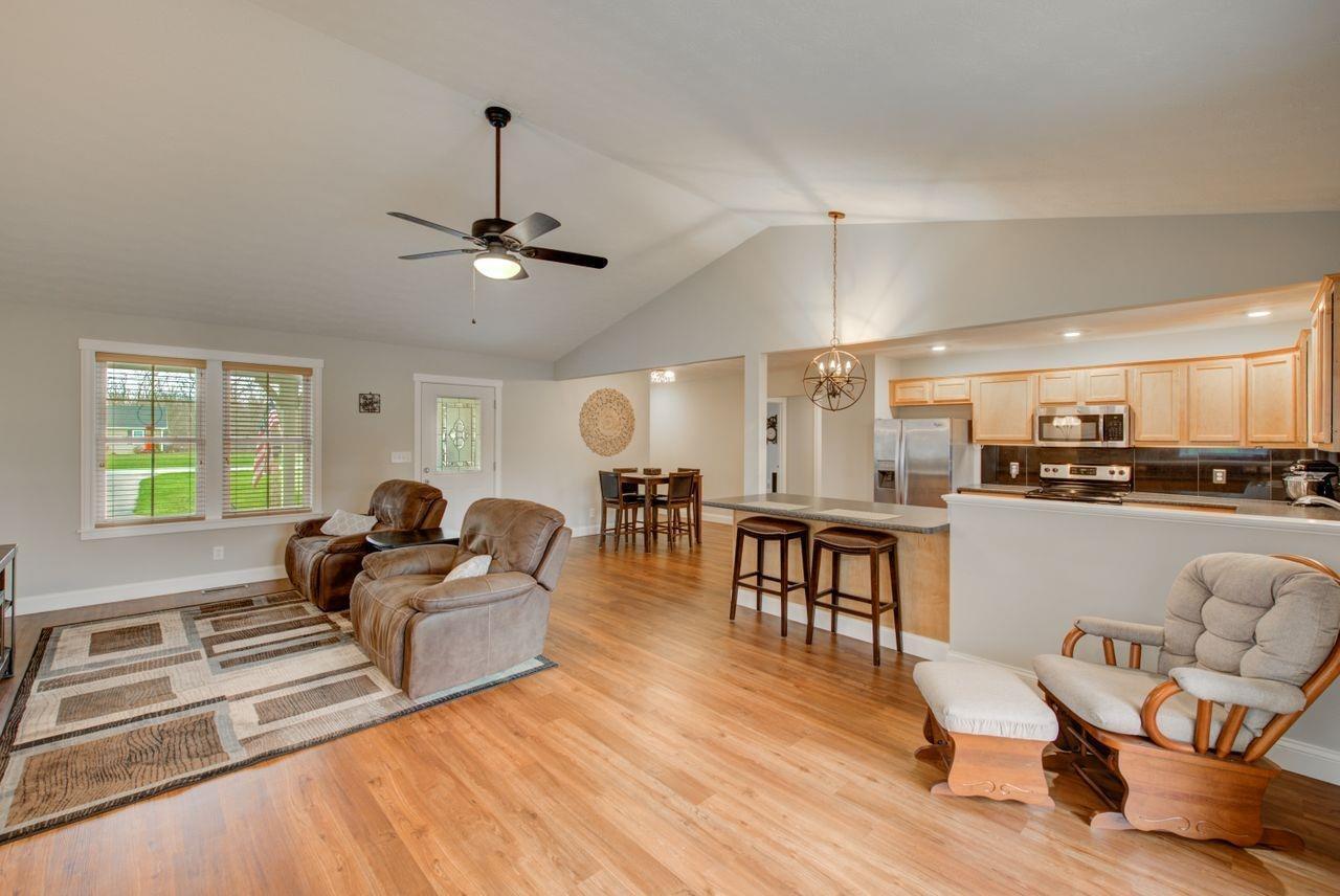 393 Old State Road Clarksville, OH 45113 - Photo 5 of 34 Gallery Image 5