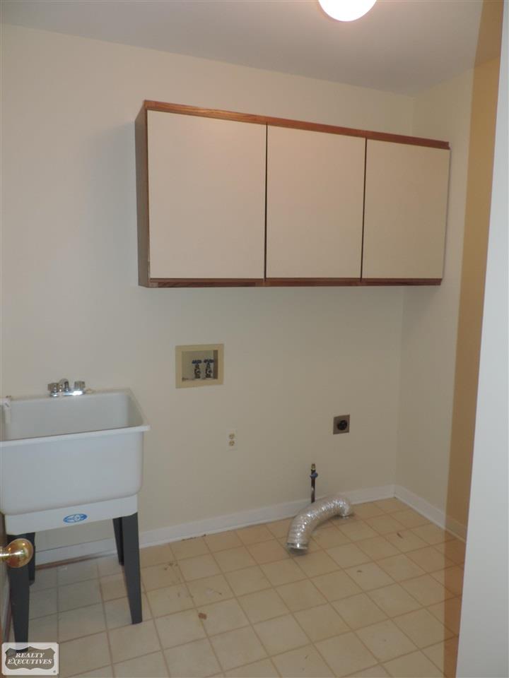 26095 Old Shook Road Harrison Township, MI 48045 - Photo 11 of 13