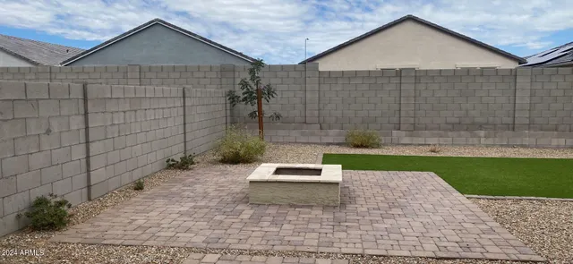 $1,895 | 1166 West Avalon Canyon Drive, Casa Grande, AZ 85122