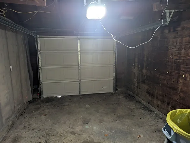 a house that is sitting in the grass