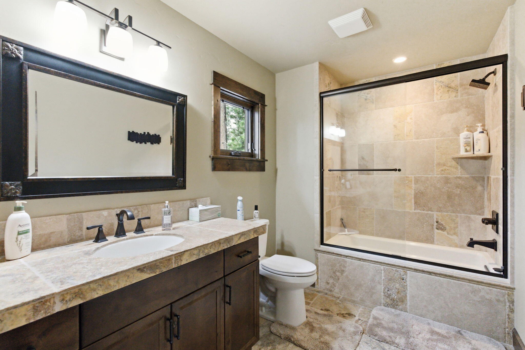 56346 Fireglass Loop Bend, OR 97707 - Photo 36 of 52 41-web-or-mls-Riley_Visuals_041