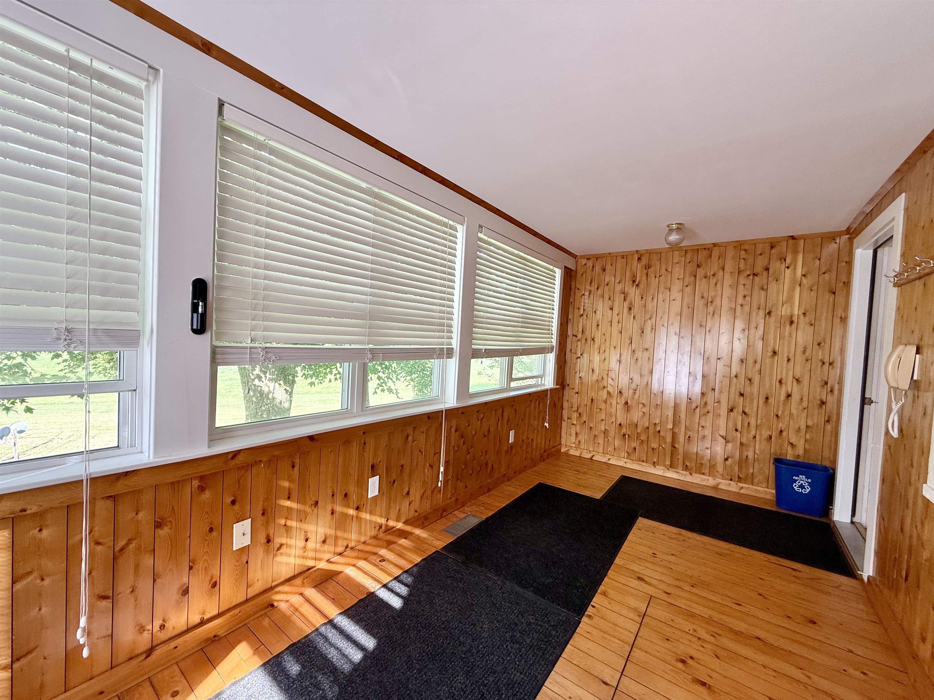 21 Fairfield Road Fletcher, VT 05444 - Photo 5 of 33