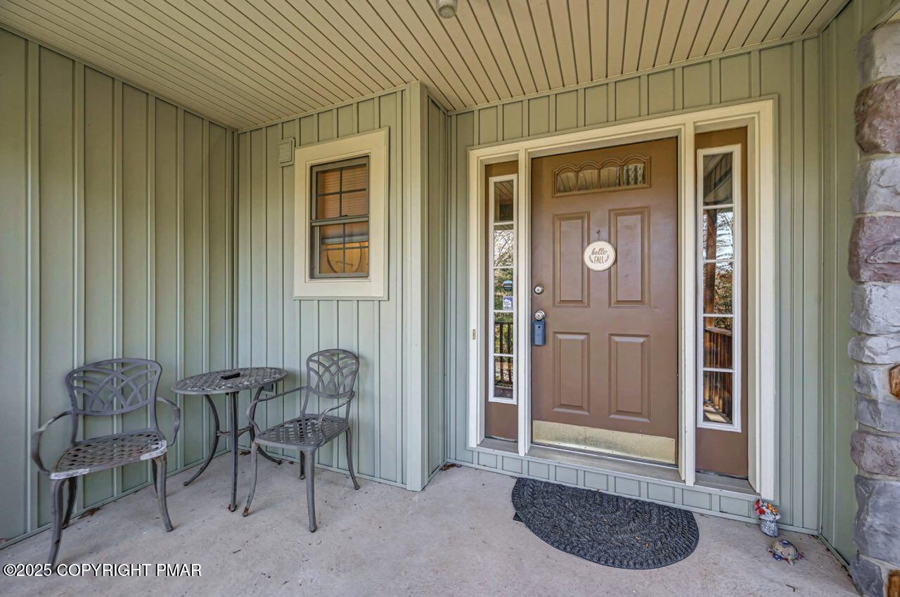12 Kent Clarke Road Lake Harmony, PA 18624 - Photo 4 of 42 a room with furniture and windows