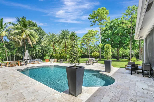 a view of a outdoor space