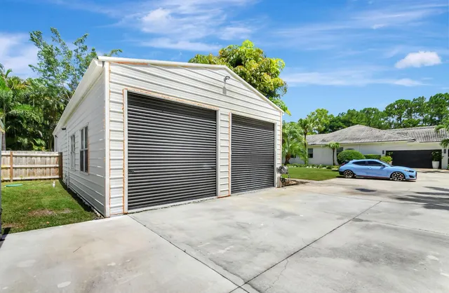 a view of house and outdoor space