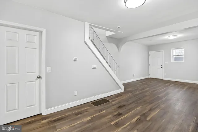 $2,250 | 130 Liberty Street, Trenton, NJ 08611