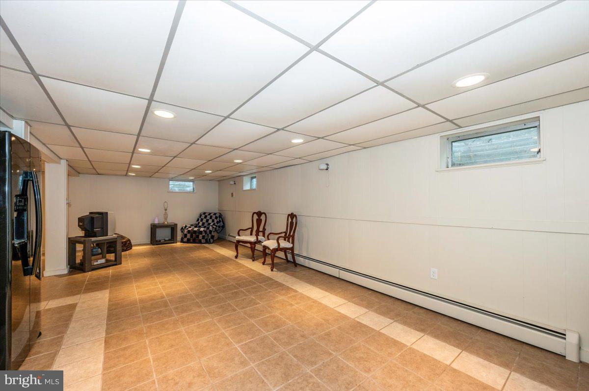 22019 Mohawk Drive Smithsburg, MD 21783 - Photo 34 of 60 a view of a room with gym equipment