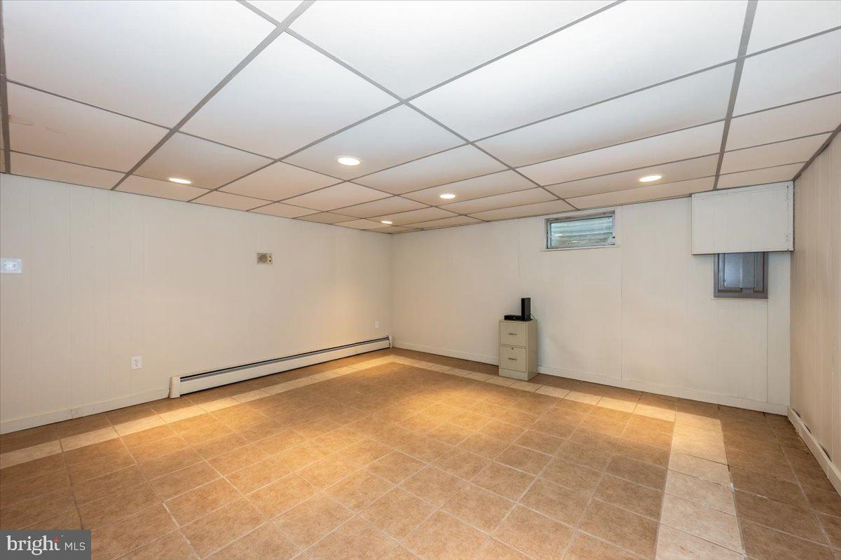 22019 Mohawk Drive Smithsburg, MD 21783 - Photo 38 of 60 Finished Basement