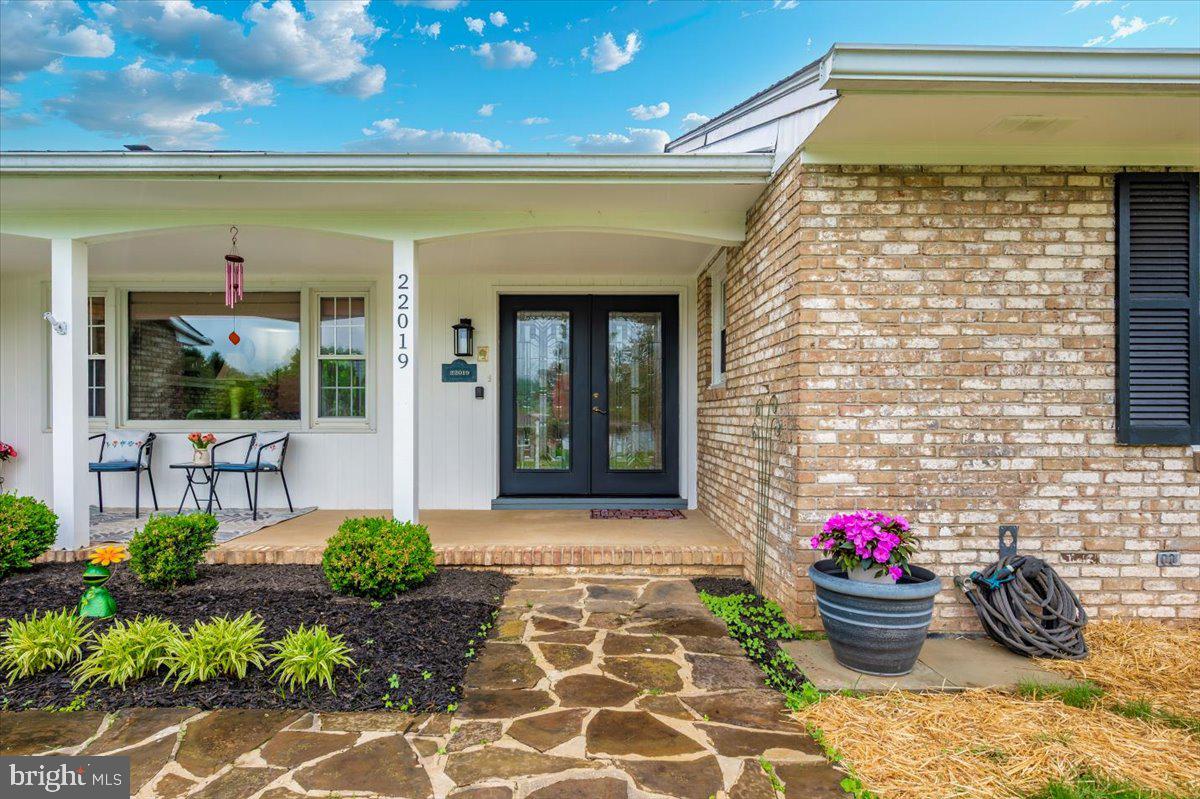 22019 Mohawk Drive Smithsburg, MD 21783 - Photo 56 of 60 a front view of a house with outdoor seating