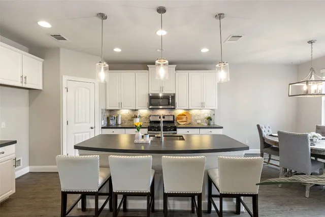 $564,700 | 5217 Del Dios Way, Austin, TX 78738