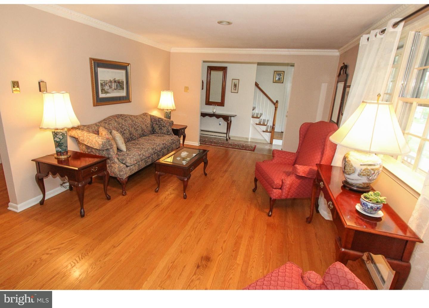 1280 Randy Drive Pottstown, PA 19464 - Photo 4 of 25 Living Room